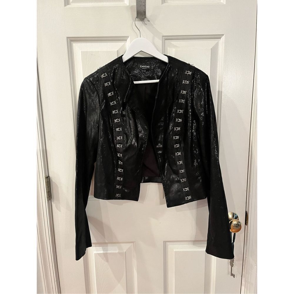 Bebe Black Textured Leather Hook & Eye Embellished Open Front Jacket sz L EUC